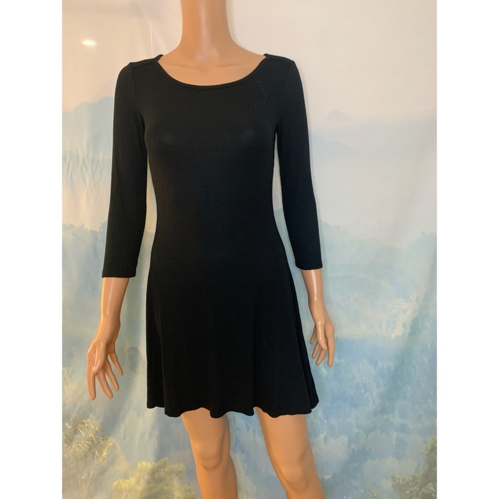 American Eagle Outfitters Soft Black long sleeve fall Dress size xs basic